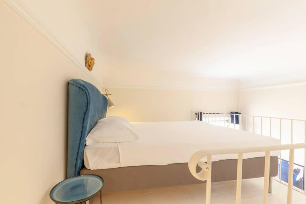 Appartamento Santa Croce. Quiet, Large And Luminous Loft *